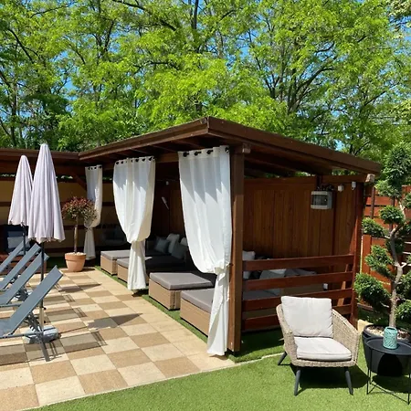 Garden Zsory Mezőkövesd